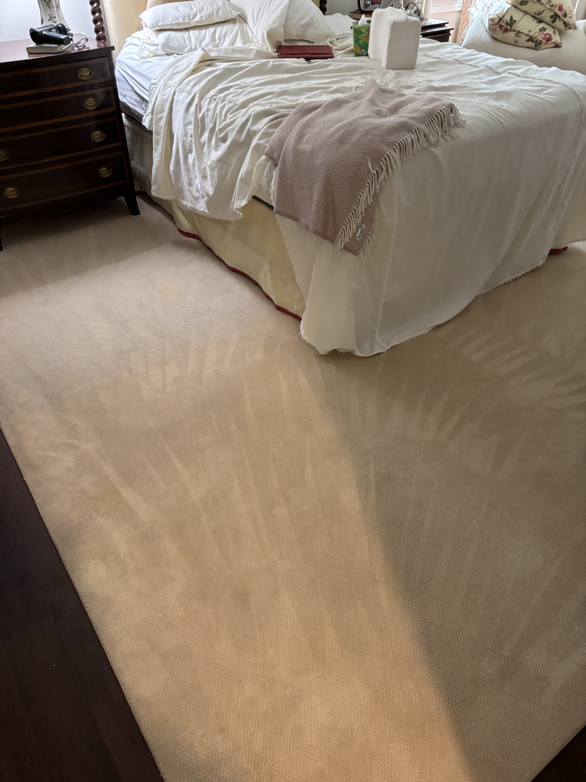 Clean mattress and bedding after Double Deep Clean service